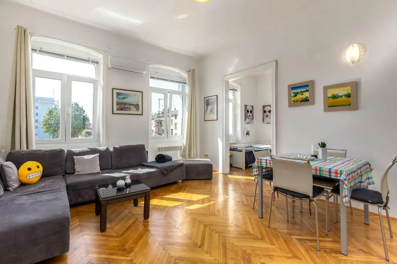 Apartmen Beli Rijeka Apartment